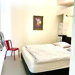 Apartment Close To Campus